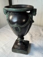 Egyptian Revival Bronze Urn with Figural Pharaoh Heads & Laurel Swags, Art Deco Period c. 1925–1935 - Image 5