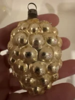 Vintage Hand Blown Glass Bumpie Grape Cluster Pinecone Christmas Ornament Gold - Image 2