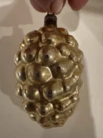 Vintage Hand Blown Glass Bumpie Grape Cluster Pinecone Christmas Ornament Gold - Image 4