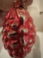Vintage Hand Blown Glass Bumpie Grape Cluster Pinecone Christmas Ornament Red - Image 4