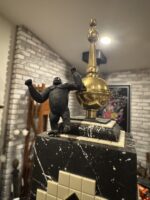 Richard Birkett Signed Postmodern Memphis Fantasy Clock Sculpture with King Kong - Image 12